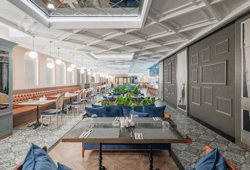 KREMLİN OTEL RESTOURANT